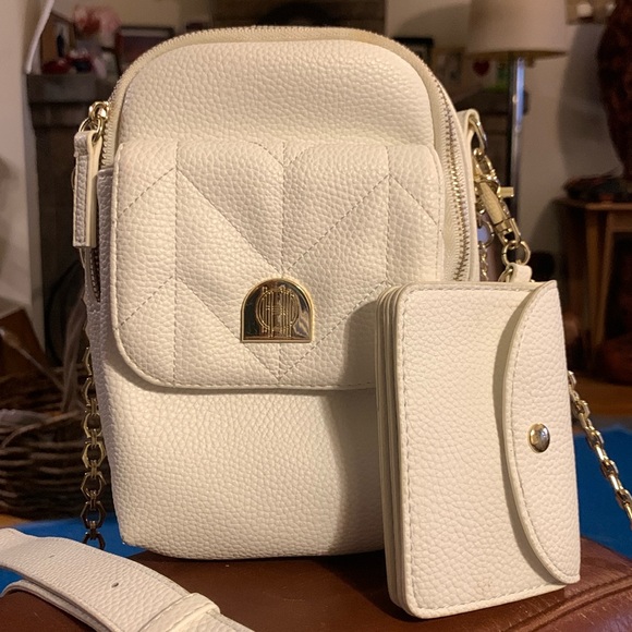 HOUSE OF HARLOW 1960 LUXE WHITE PEBBLED CROSSBODY BAG, CARD HOLDER, GOLD CHAINS - Picture 1 of 14